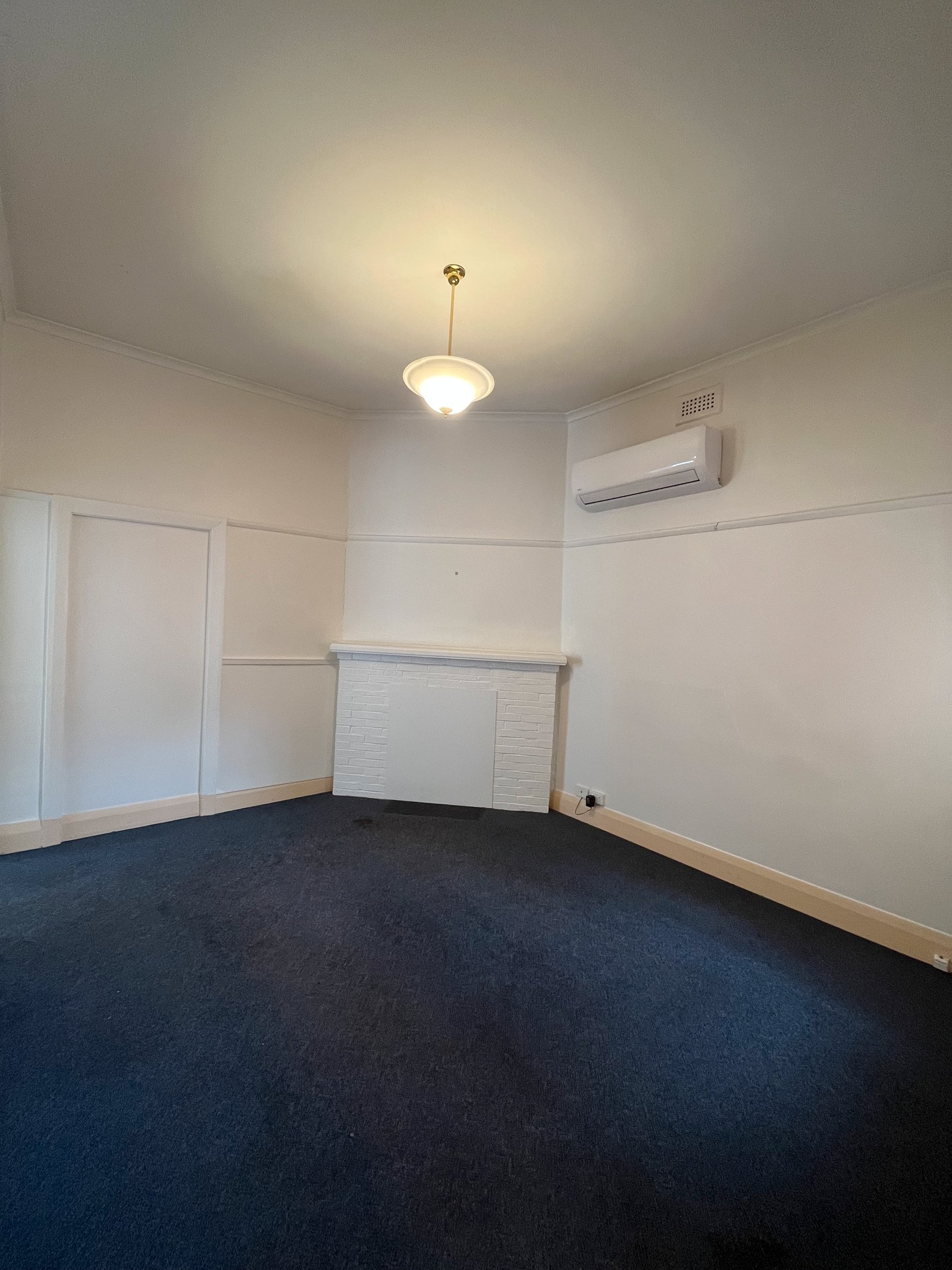Gallery: 13A Cairns Avenue