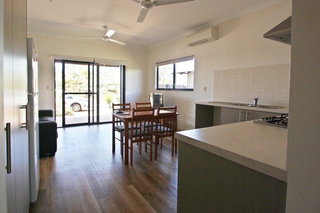 13a Hin Way BILINGURR 4