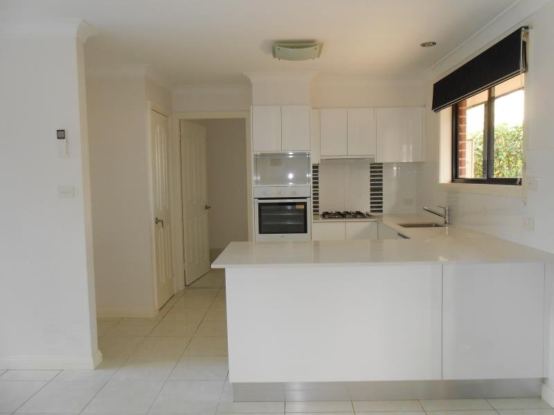 13a Robert Street TAMWORTH 2