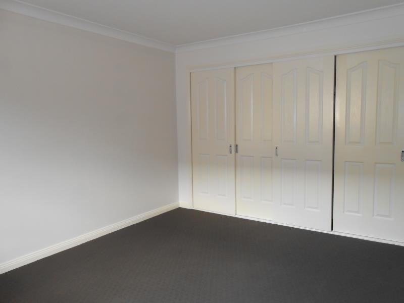 13a Robert Street TAMWORTH 7