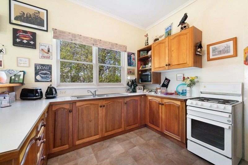 Gallery: 13B Cairns Avenue