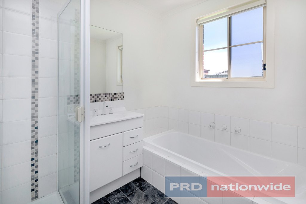 13B Clayton Park Drive CANADIAN 4