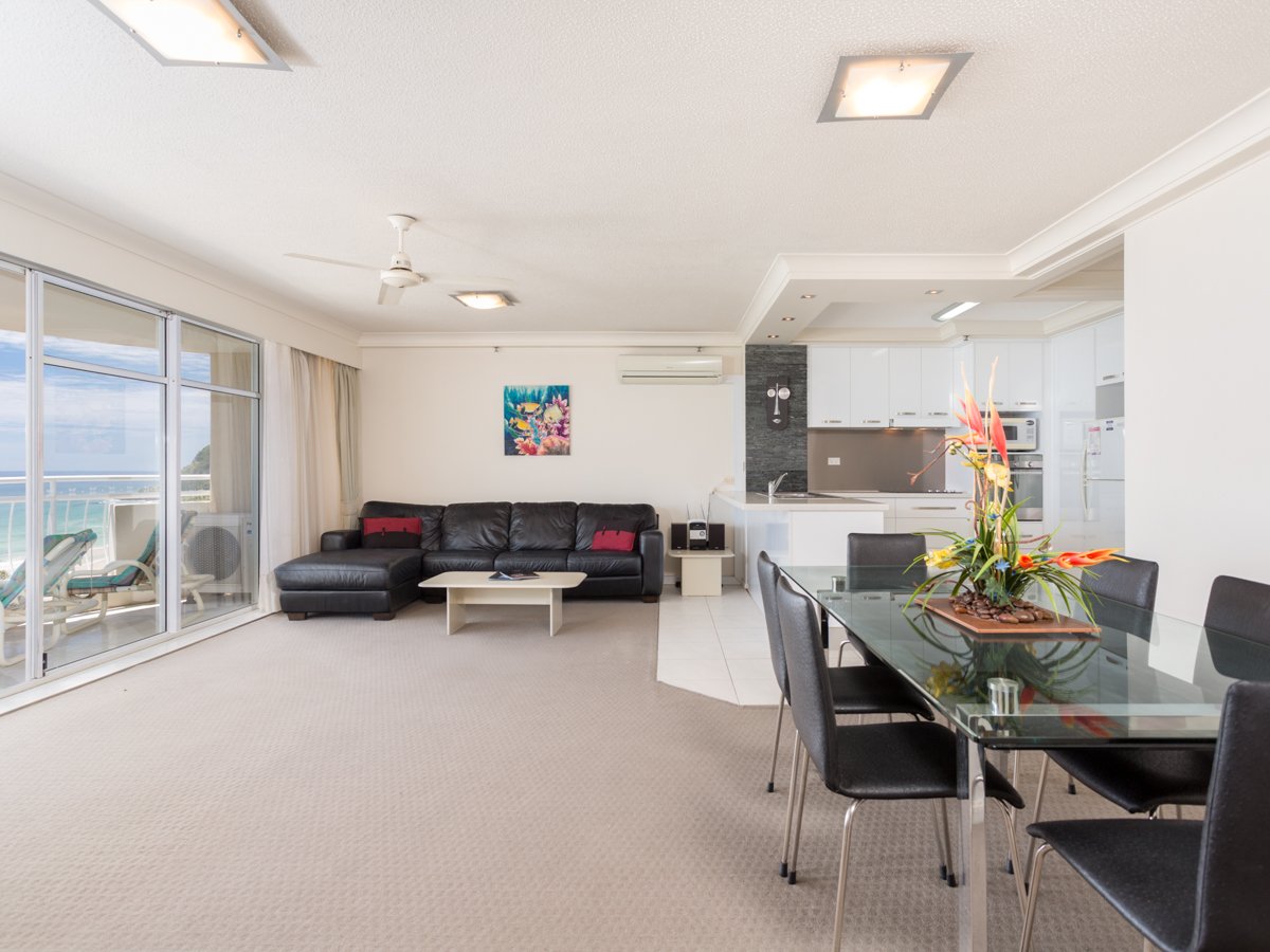 13B/3 Second Avenue BURLEIGH HEADS 4