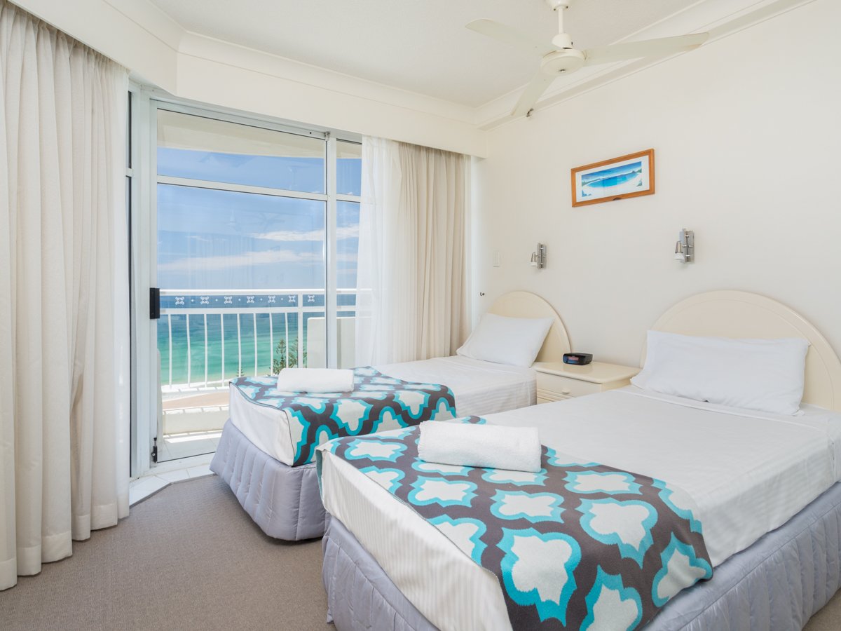 13B/3 Second Avenue BURLEIGH HEADS 9