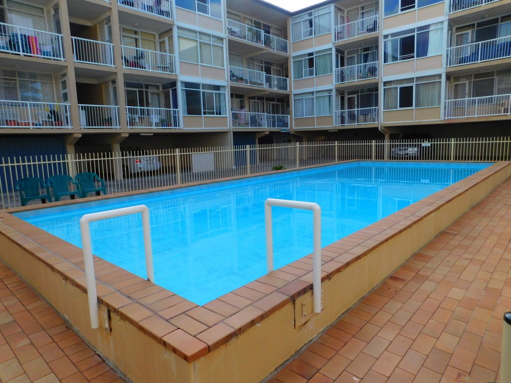 13C/50 The Esplanade BURLEIGH HEADS 1