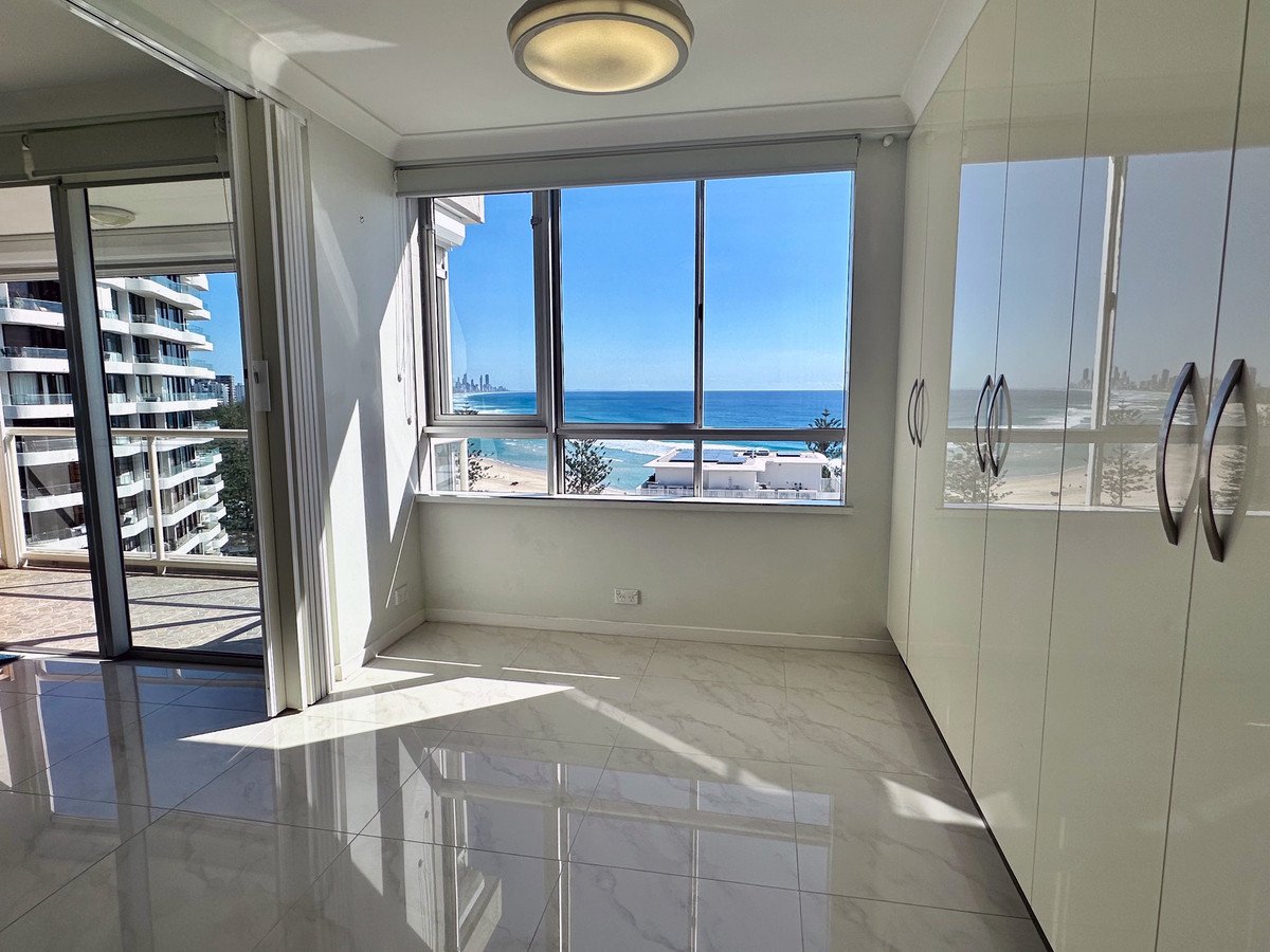 13C/52 Goodwin Terrace BURLEIGH HEADS 5