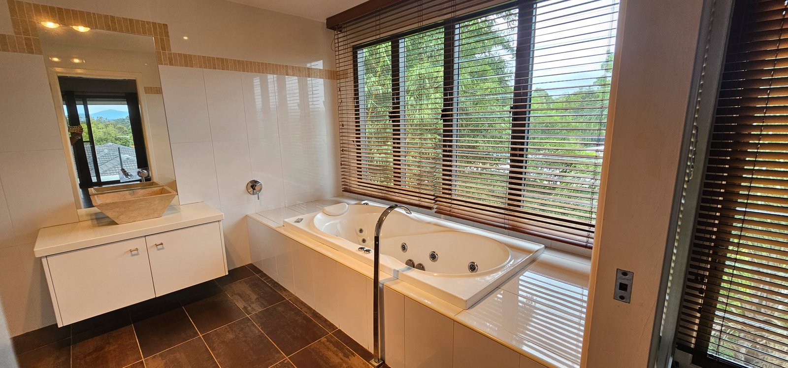 13/Eckford Close  BOAMBEE EAST 5