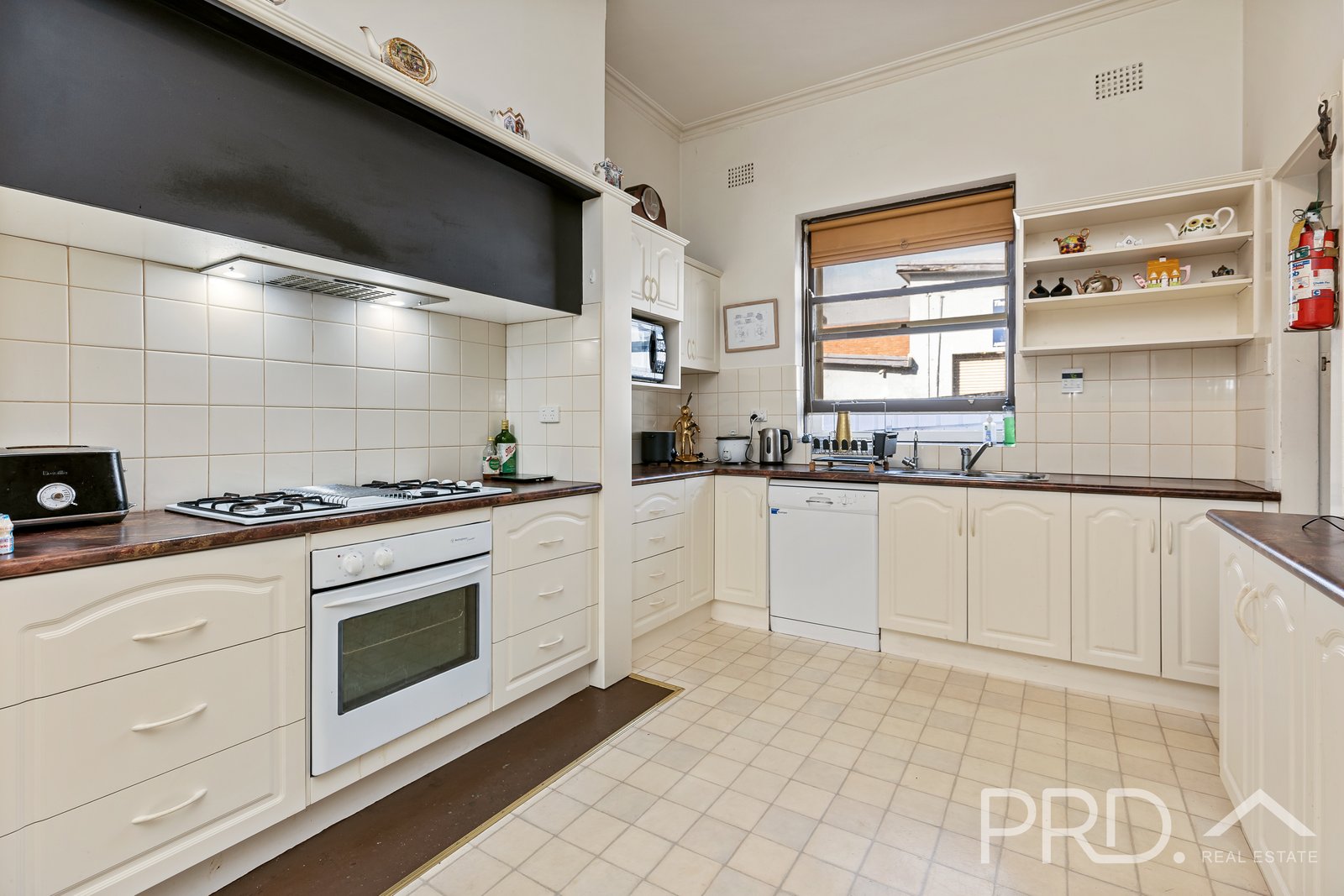 14-16 Pioneer Street BATLOW 6