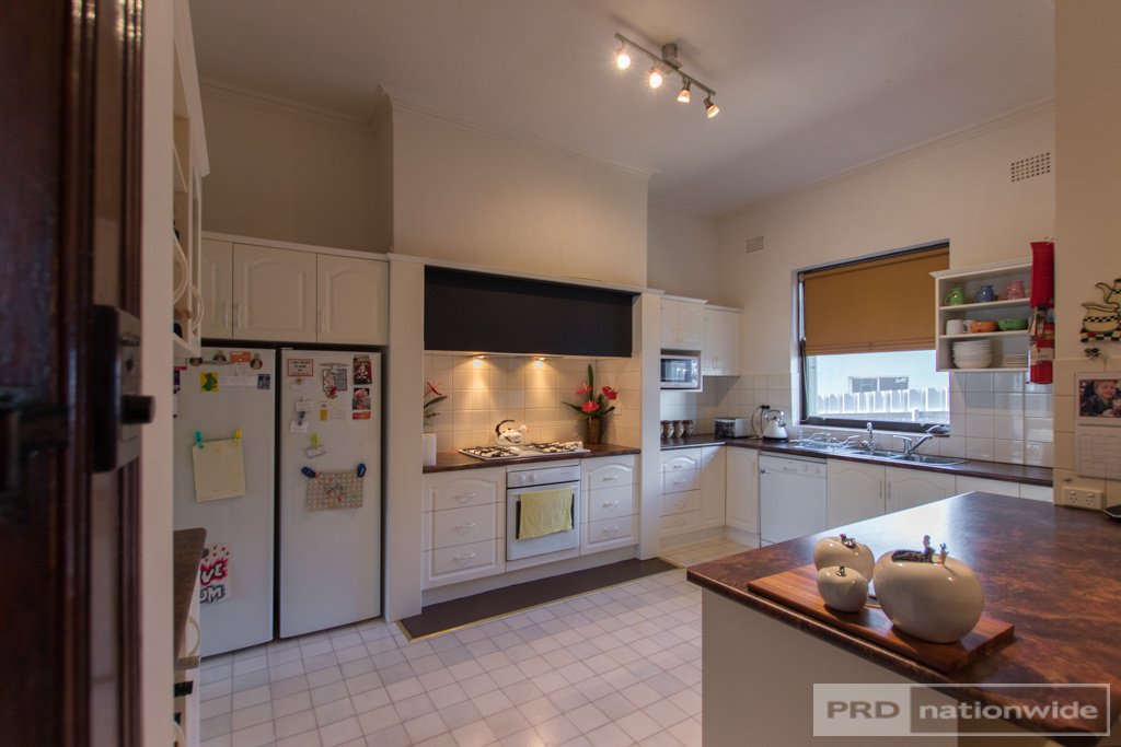 14-16 Pioneer Street BATLOW 2