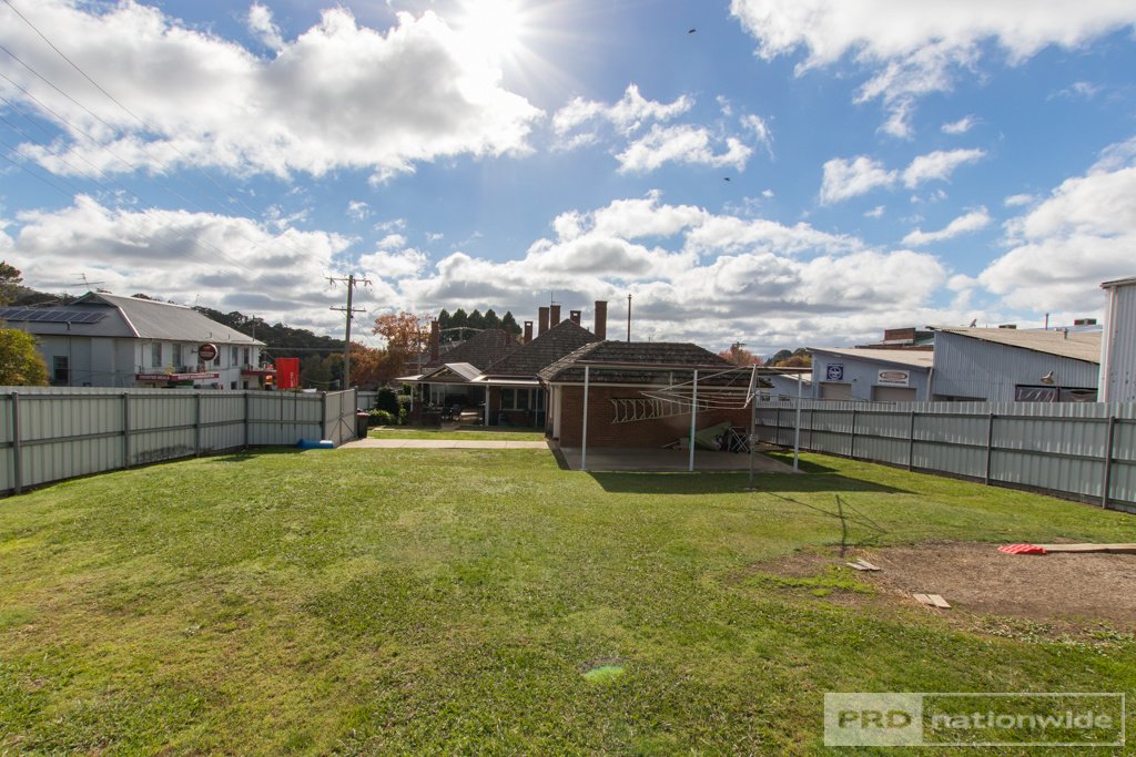 14-16 Pioneer Street BATLOW 16