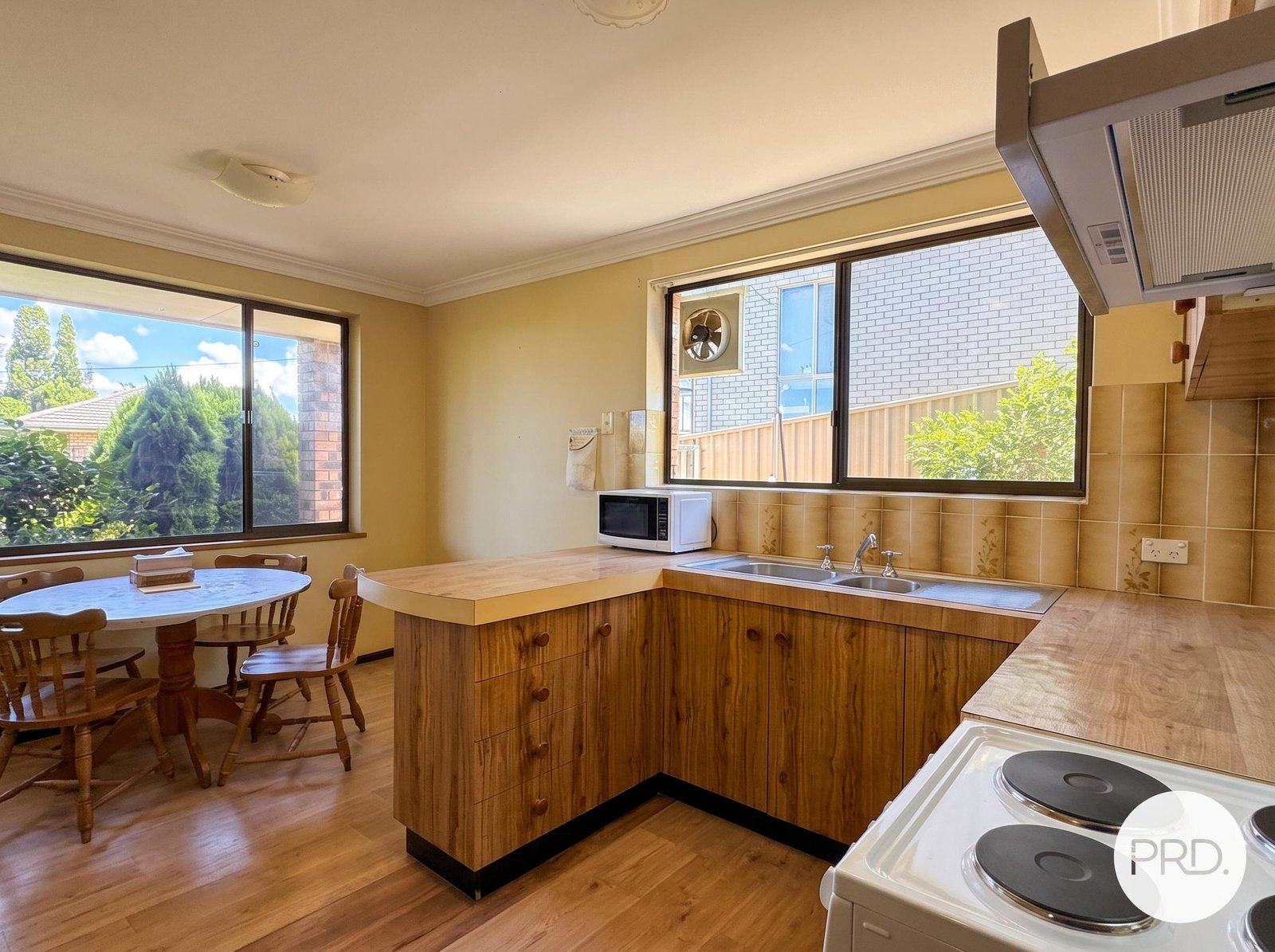 14 A Tipping Place MCKELLAR 3