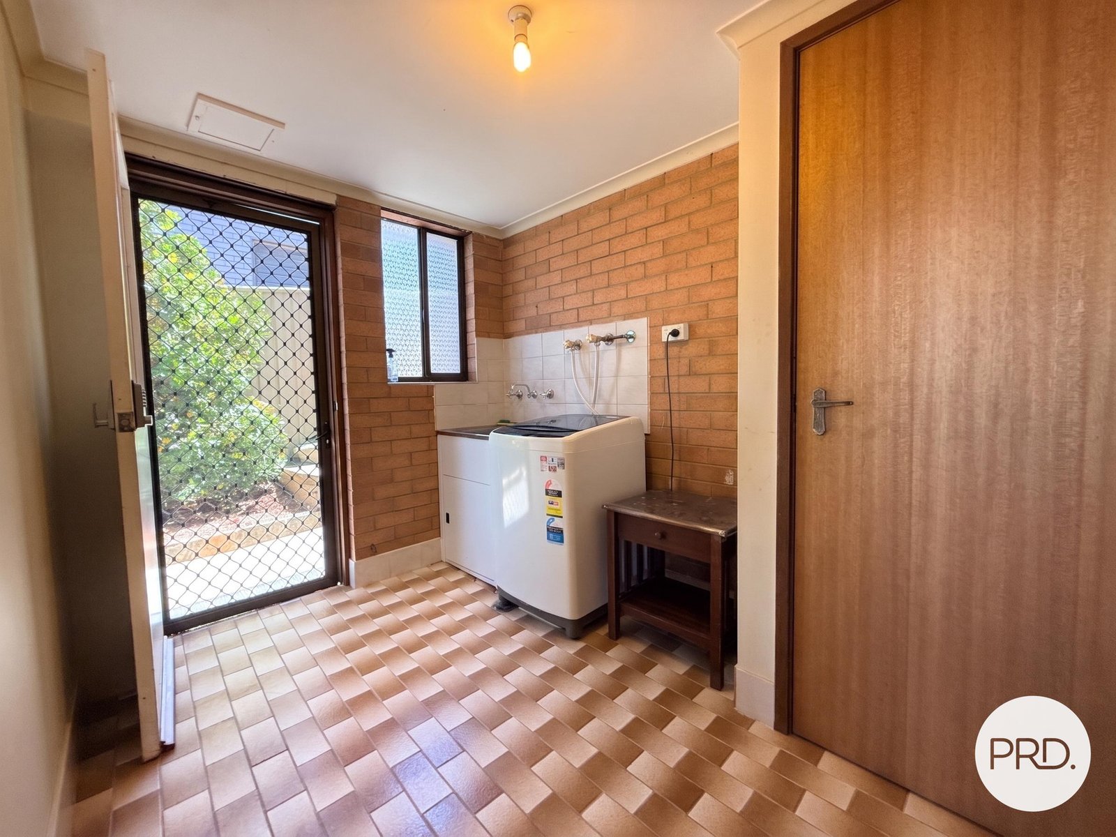 14 A Tipping Place MCKELLAR 9