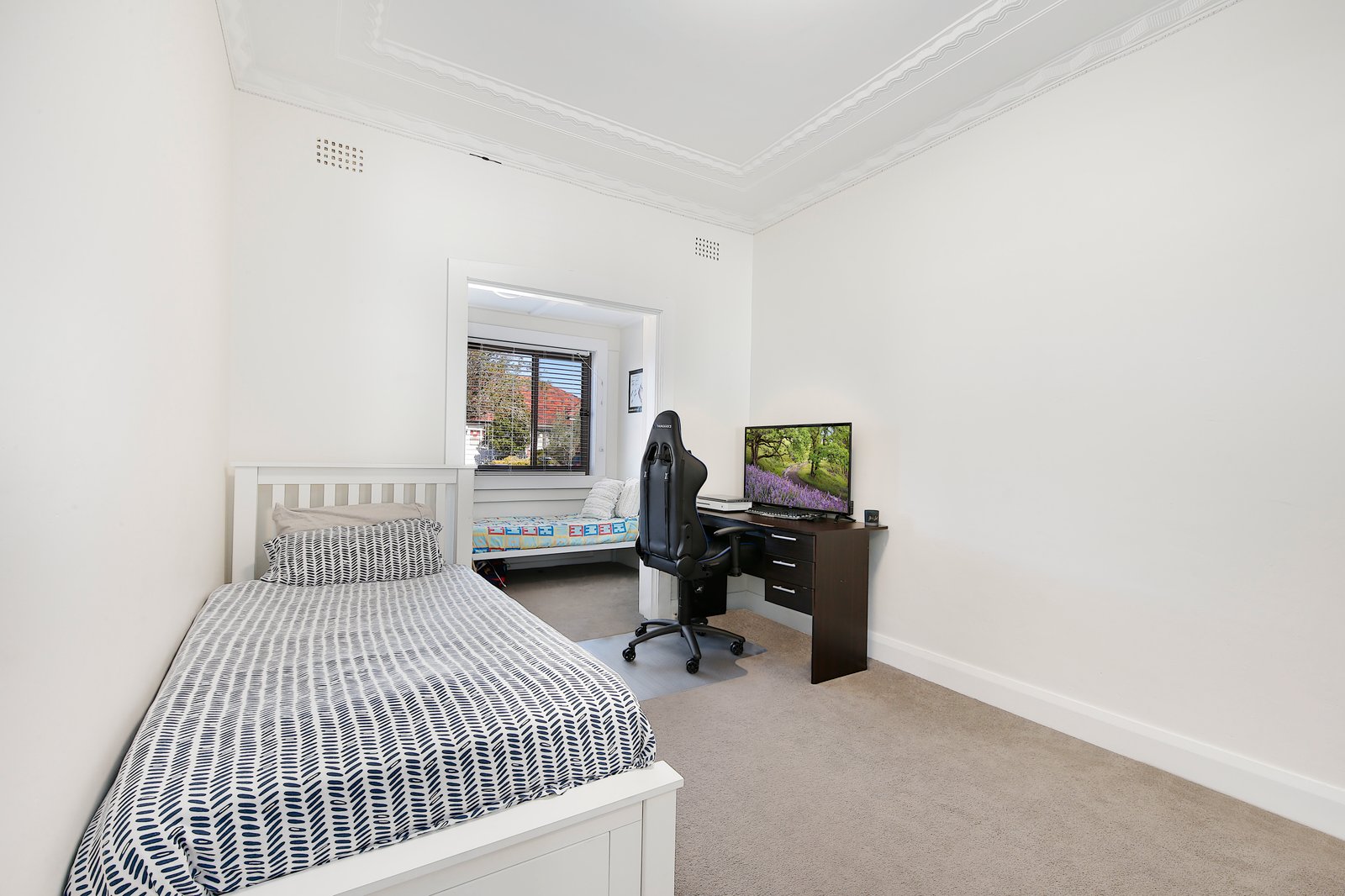 14 Ainslie Street KINGSFORD 8