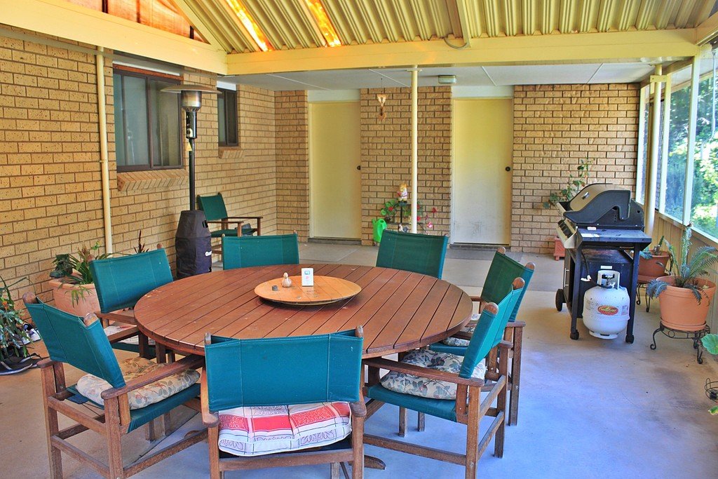 14 Albury Close TUMBARUMBA 2