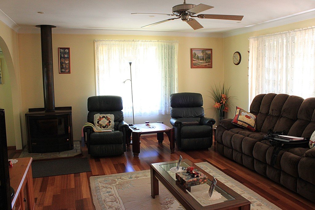 14 Albury Close TUMBARUMBA 5