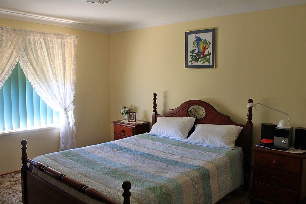 14 Albury Close TUMBARUMBA 13