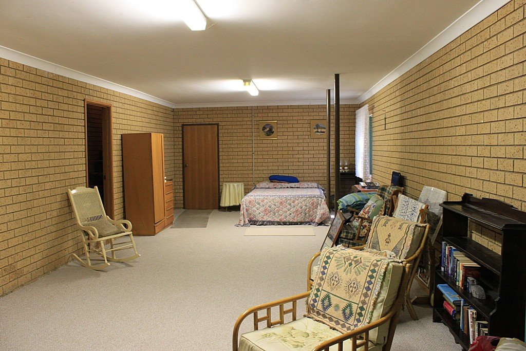 14 Albury Close TUMBARUMBA 15