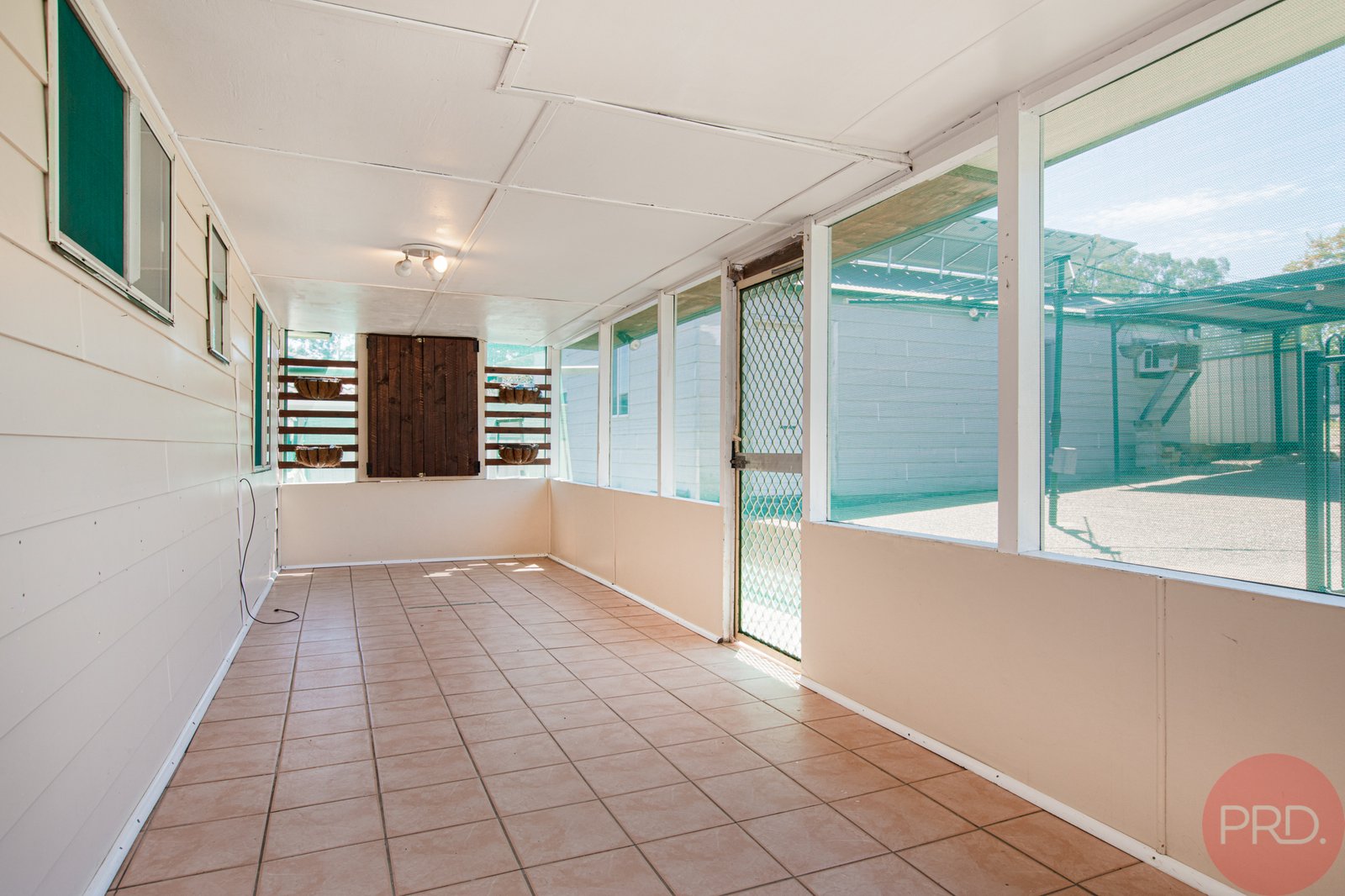 14 Alvira Close RUTHERFORD 9