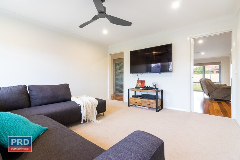 14 Angus Place BUNGENDORE 8