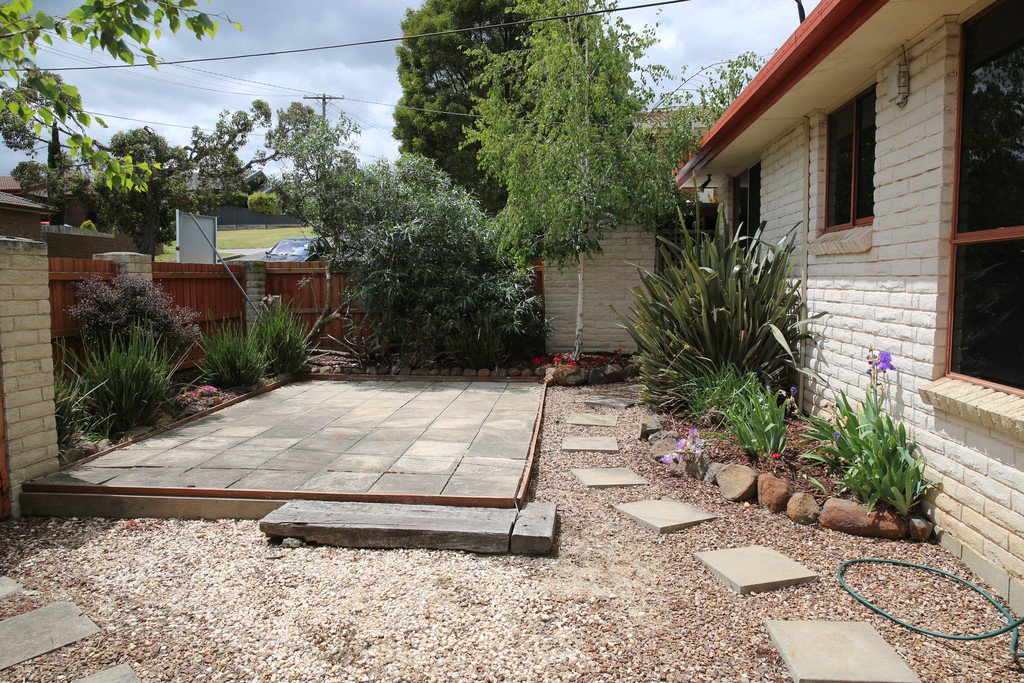 1/4 Aquila Court BALLARAT NORTH 9