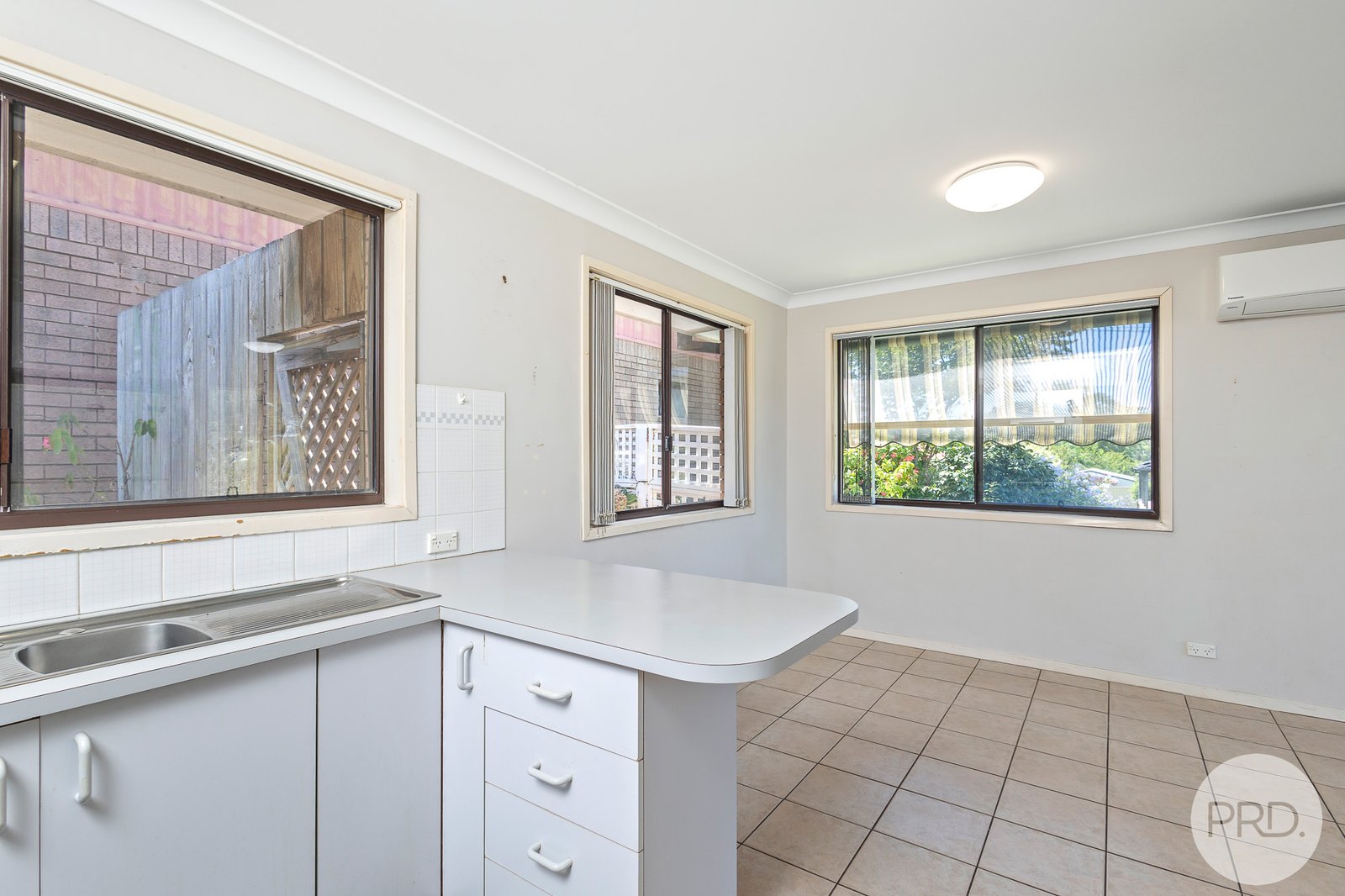 1/4 Armidale Avenue NELSON BAY 7