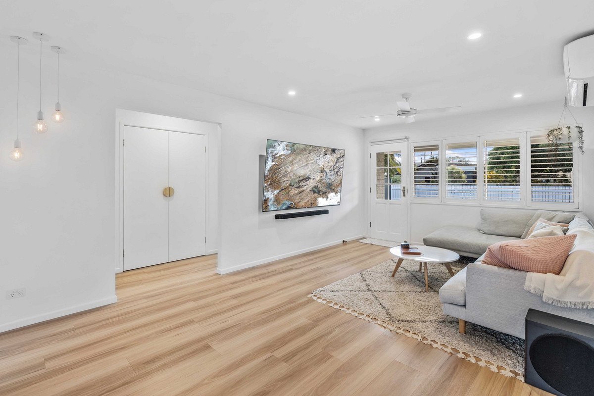 14 Aruma Avenue Burleigh Waters 4