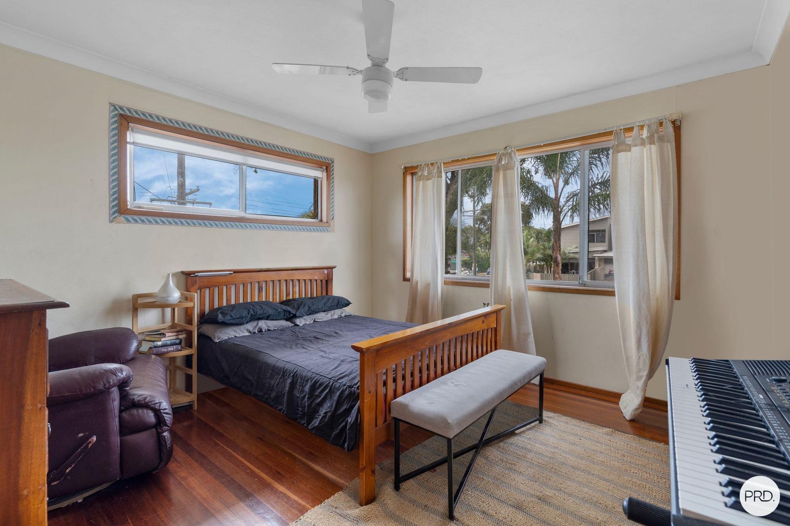 14 Ashton Street LABRADOR 5