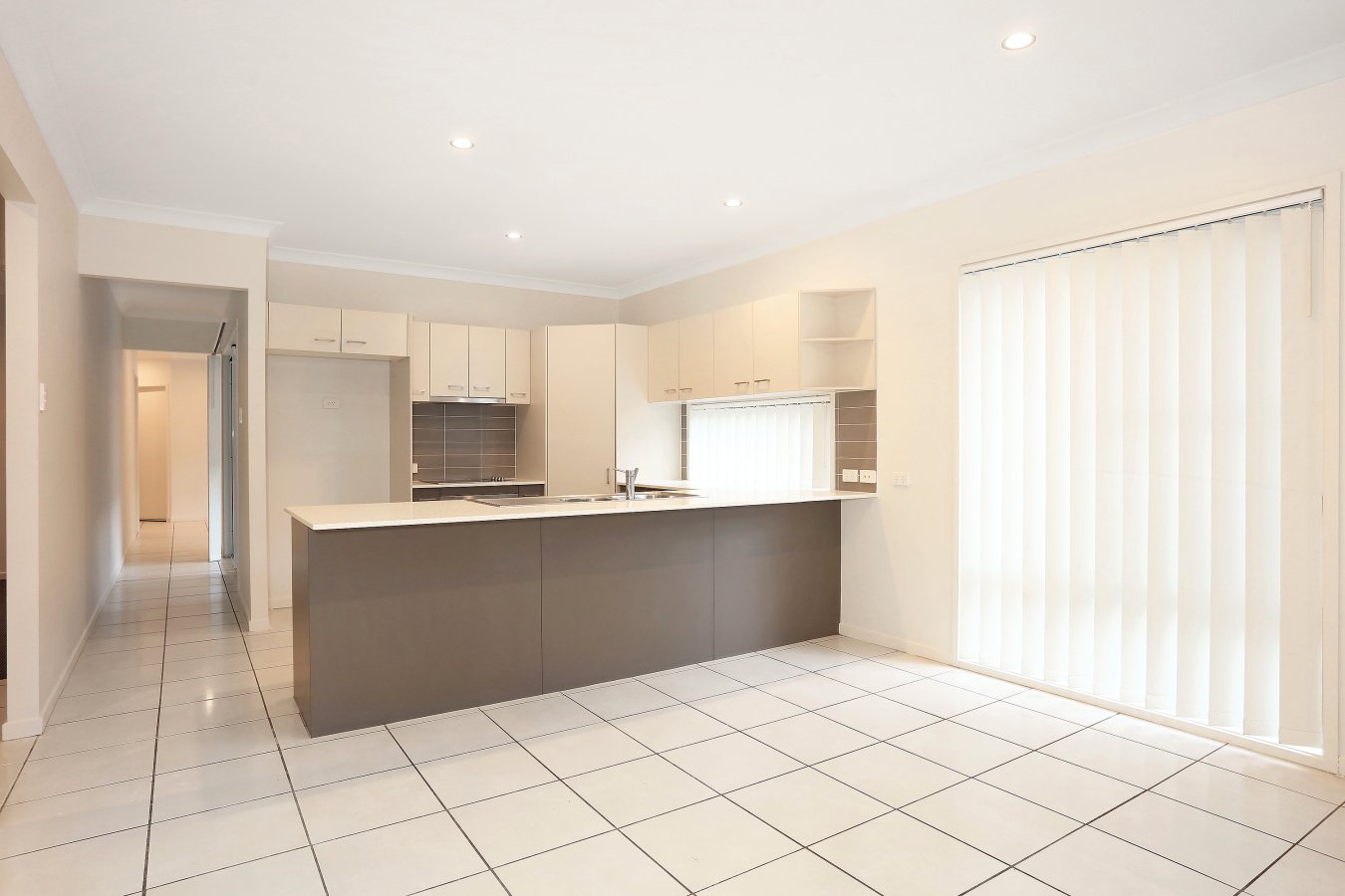 14 Avondale Drive PIMPAMA 6