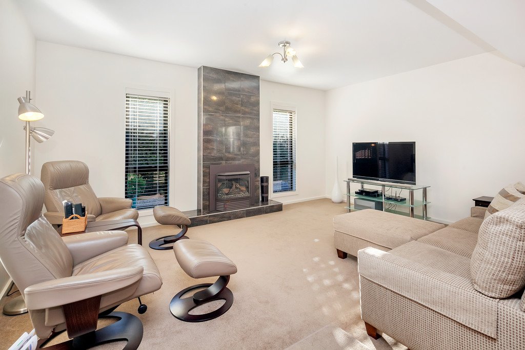 14 Ayrvale Avenue LAKE GARDENS 9