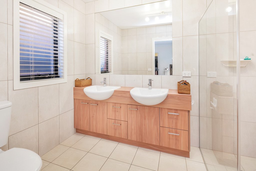 14 Ayrvale Avenue LAKE GARDENS 11