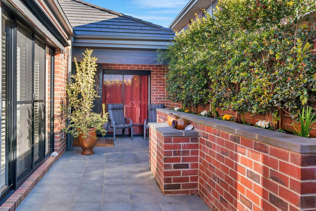 14 Ayrvale Avenue LAKE GARDENS 16