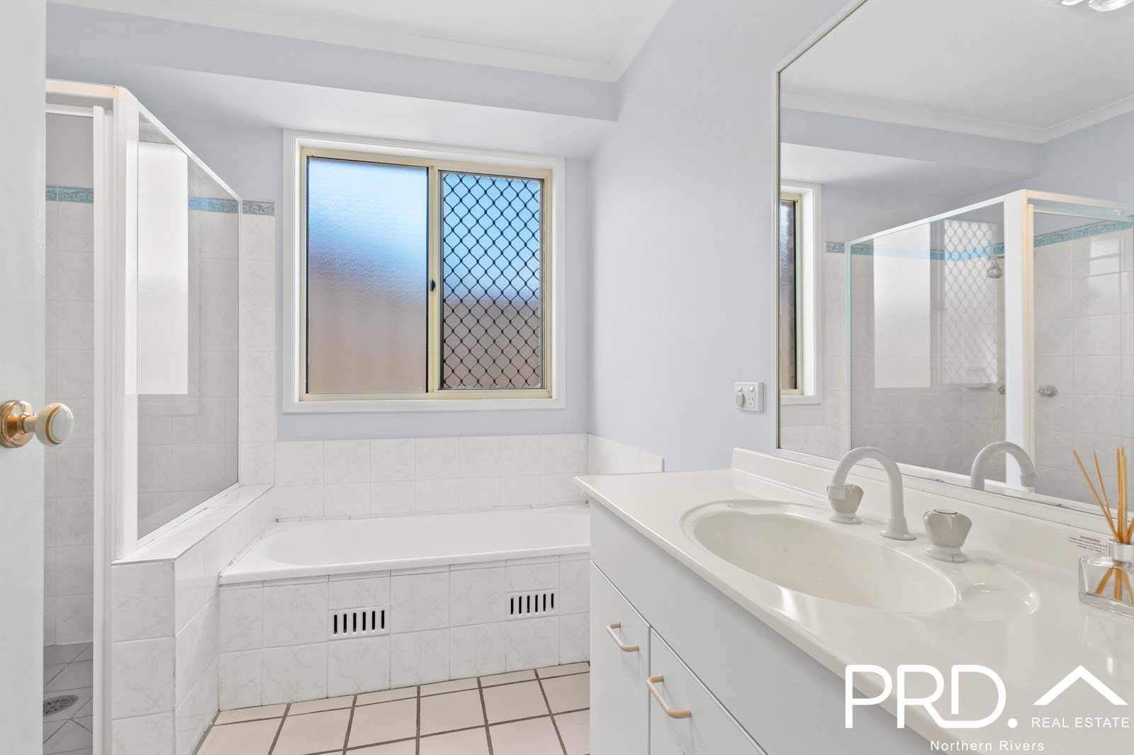 14 Banksia Street EVANS HEAD 16