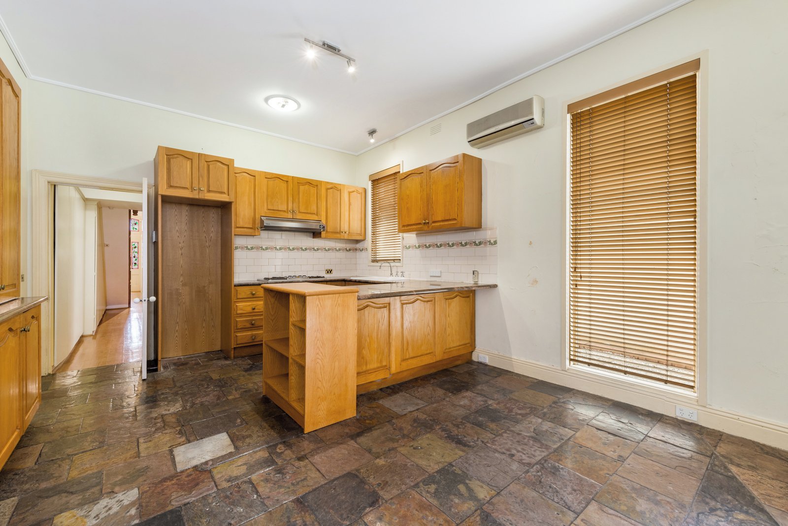14 Barnsbury Road, South Yarra, 3141