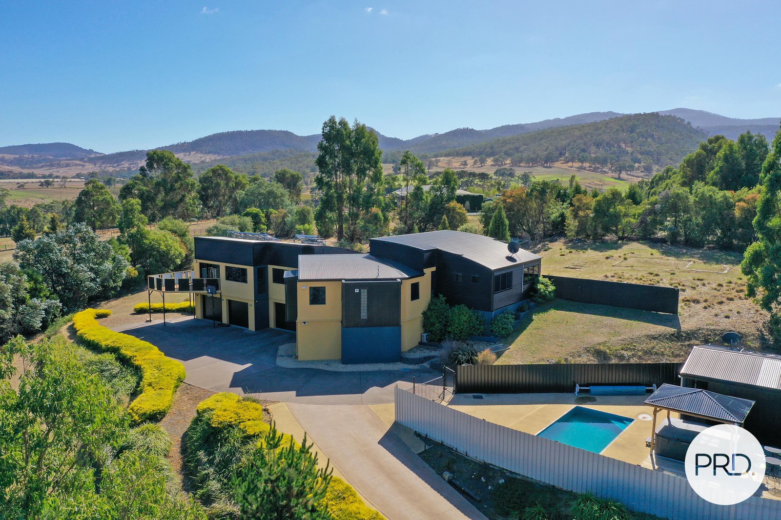 14 Bastian Street LAWITTA 9