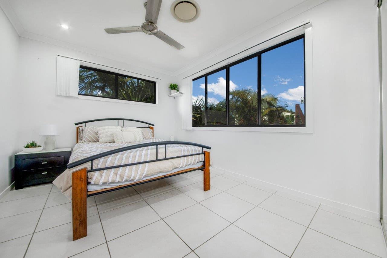 14 Bauhinia Street BOYNE ISLAND 8