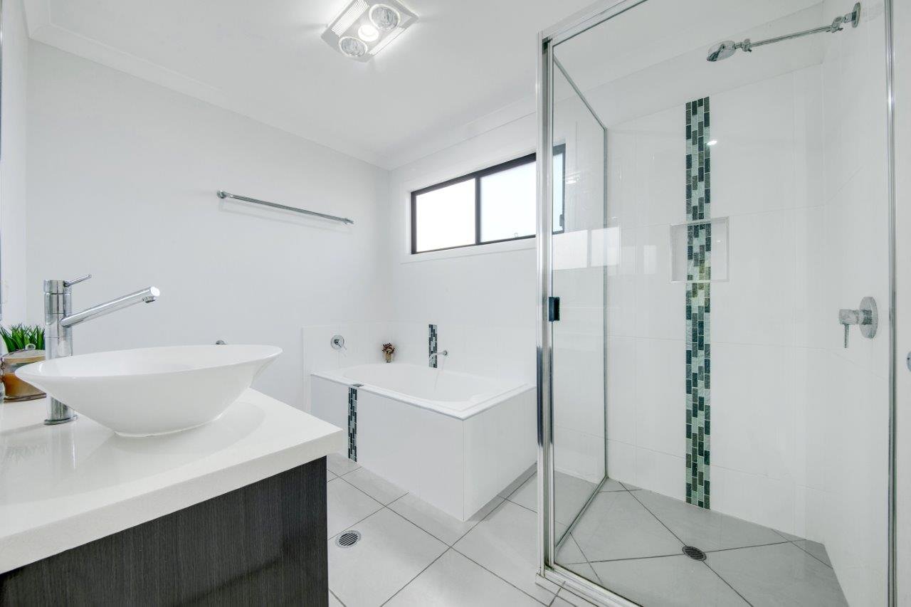 14 Bauhinia Street BOYNE ISLAND 9