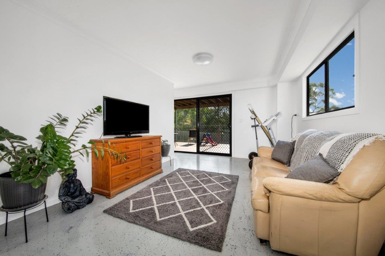 14 Bauhinia Street BOYNE ISLAND 12