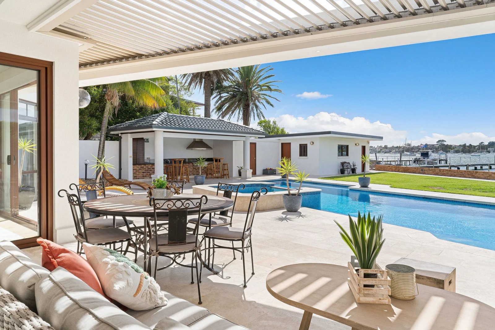 14 Beach Street BLAKEHURST 2