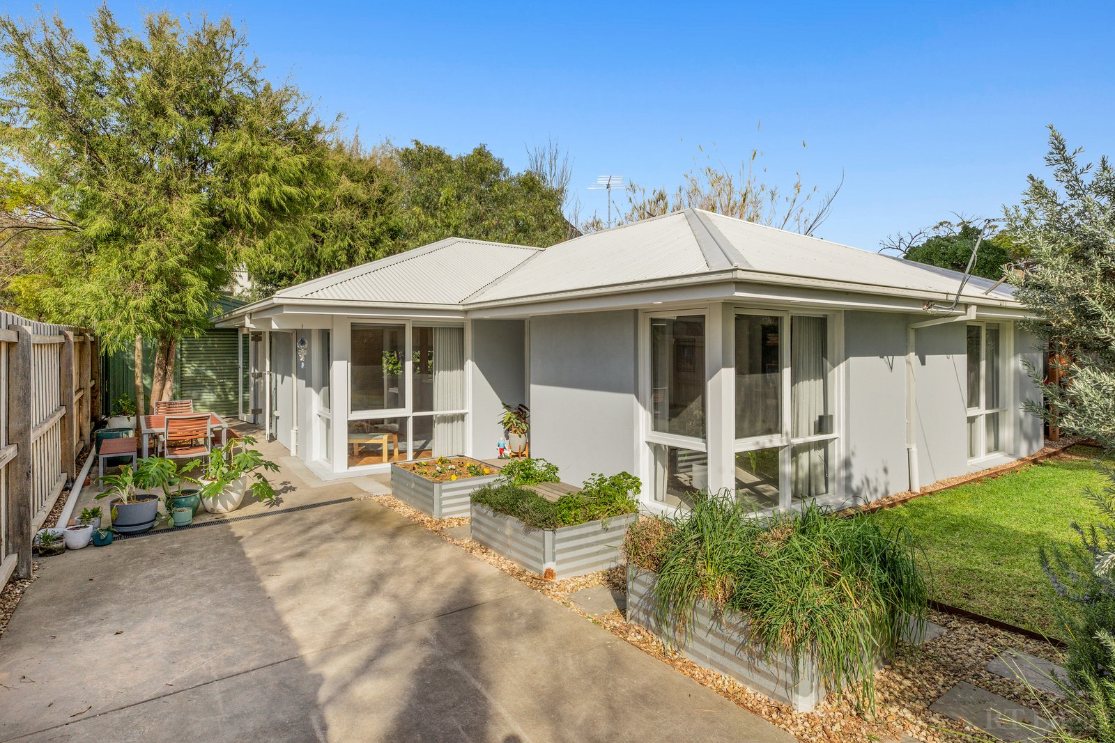 Real Estate and Property in 1/4 Beachwood Drive, Point Lonsdale, VIC