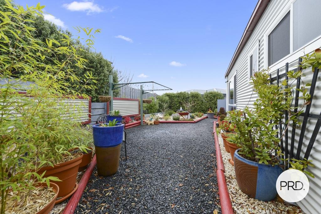 14 Beatrice Place BRIDGEWATER 16