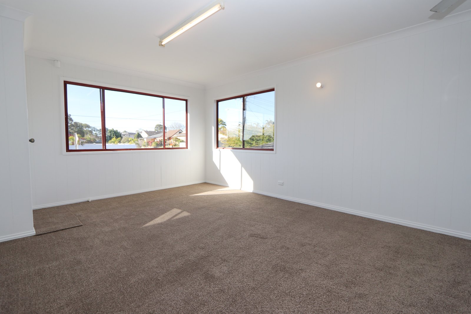 14 Beitz Avenue LABRADOR 3