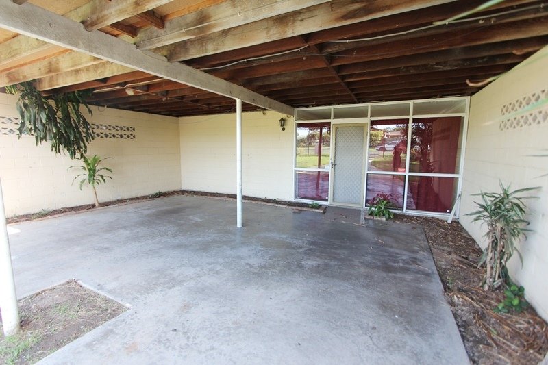 14 Beitz Avenue LABRADOR 6