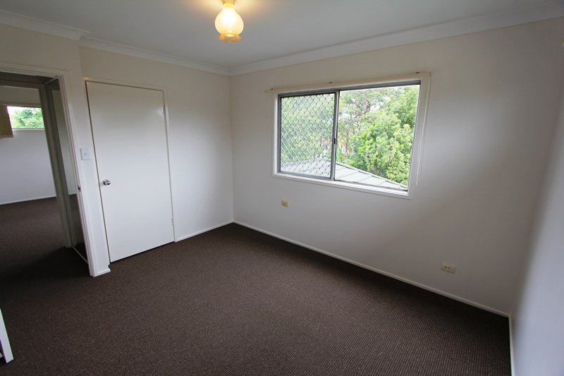 14 Beitz Avenue LABRADOR 8