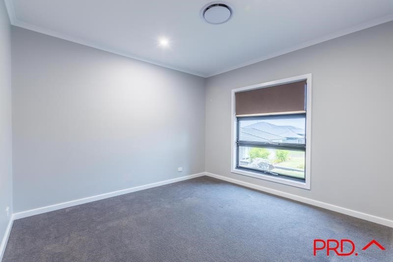 14 Bellbird Street TAMWORTH 6