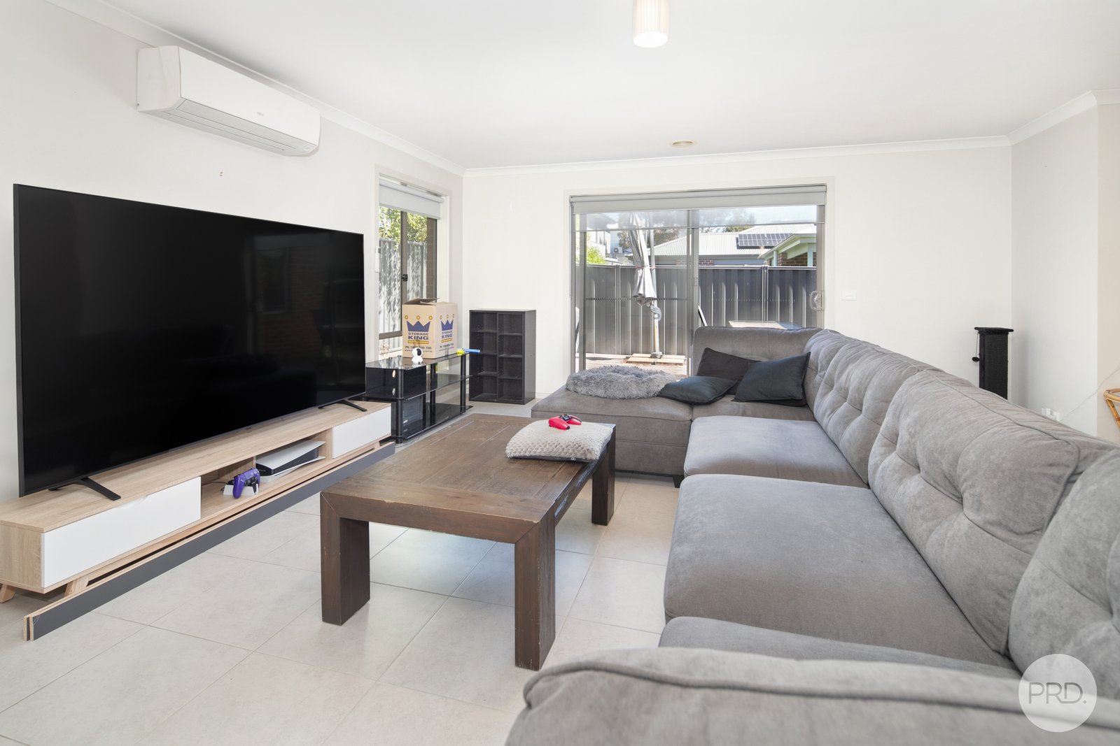 14 Bennett Street CANADIAN 4