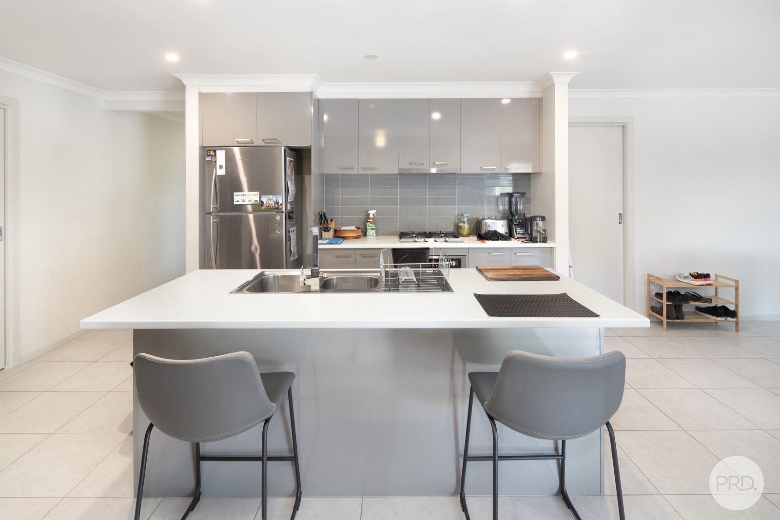 14 Bennett Street CANADIAN 5