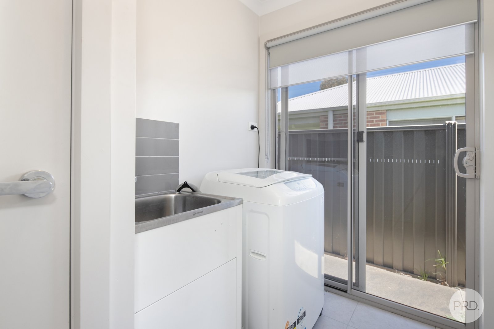 14 Bennett Street CANADIAN 14