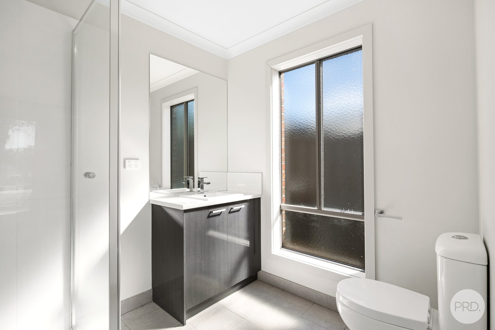 14 Bennett Street CANADIAN 7