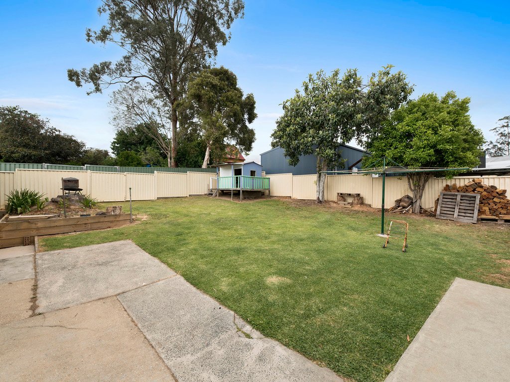 14 Bent Street NANA GLEN 9