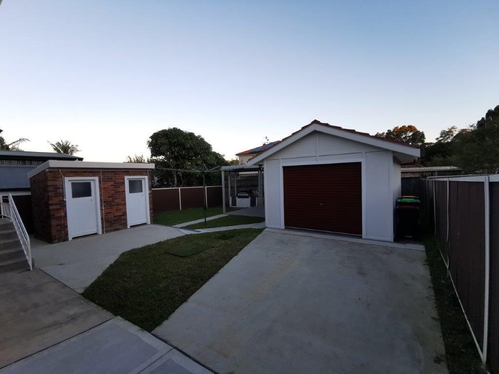 14 Berring Avenue ROSELANDS 6